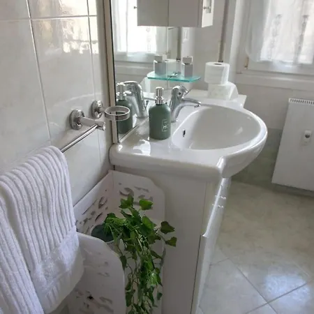 Apartament Bernadette *